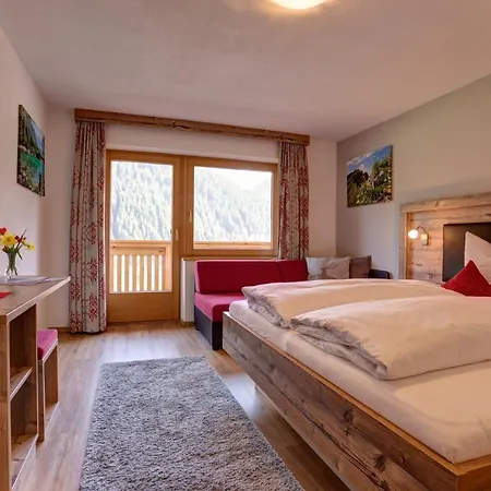 Pension Roman Pettneu am Arlberg Exterior photo