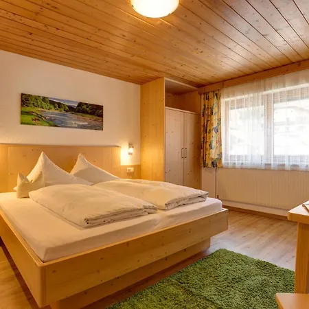 Pension Roman Pettneu am Arlberg Exterior photo