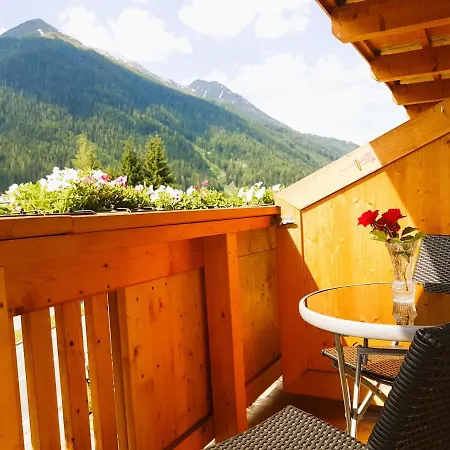 Pension Roman Pettneu am Arlberg Exterior photo