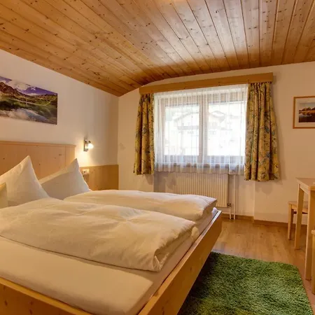 Pension Roman Pettneu am Arlberg Exterior photo