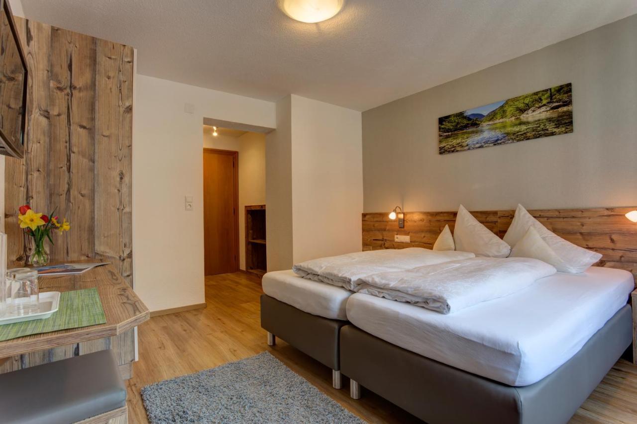 Roman Apartment *